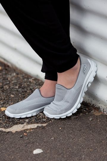 alternative to skechers go walk