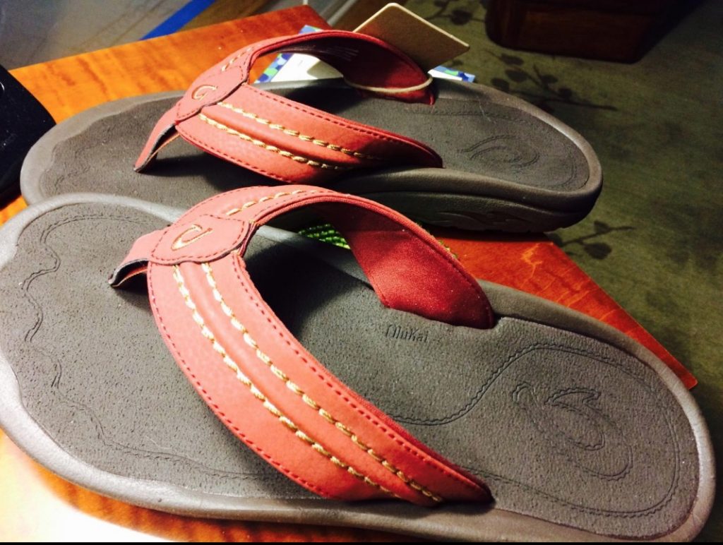 We Review The Best Men's Sandals For Flat Feet